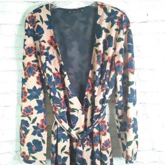 Zara Tropical Wrap Dress - Picture 3 of 3